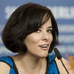Where did Parker Posey grow up?3