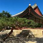 How long does it take to visit Gyeongbokgung Palace?2