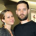 why did tobey maguire divorce settlement3