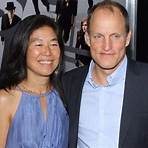 woody harrelson and laura louie3