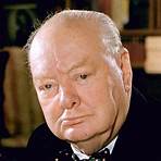where did churchill live when he was born and made a difference3