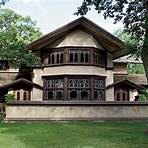 Why did Frank Lloyd Wright build the Bradley and Hickox houses?3