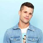who is max carver and charlie carver shirtless2