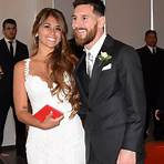 Did Lionel Messi and Antonela Roccuzzo fall in love?3