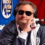 What does Artie Lange talk about?3