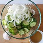 onion and cucumber in vinegar and water4