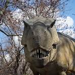 Does Bronx Zoo offer a Dinosaur Safari?1