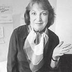 Is 'what she said' a biography of Pauline Kael?1