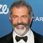 Did Robyn & Mel Gibson get divorced?4