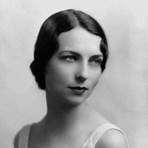 Agnes Moorehead2