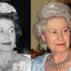 queen elizabeth tiara collection2