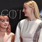 maisie williams and sophie turner4