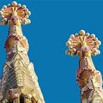 why did antoni gaudi build the sagrada familia gaudi architecture2