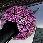 when is the new year's eve crystal ball illuminated in new york city ballet1
