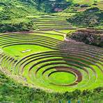 How high is the Sacred Valley in Cusco?4
