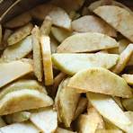 gourmet carmel apple pie recipe in a frying pan1