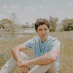 adrian grenier3