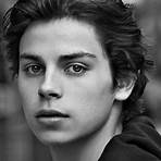 jake t. austin now3