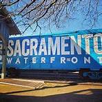 Is old Town Sacramento super crowded?4