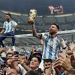 lionel messi argentina mundial wallpaper besando la copa mundial3
