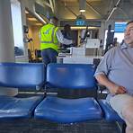 Is Charlotte Douglas International Airport a good airport?1