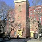 what is the setting of greenwich village by john the baptist church4