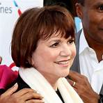 did aaron neville and linda ronstadt date jerry brown1