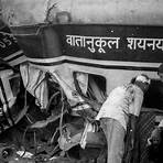 How many India train crash photos & images are there?4