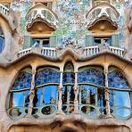 How do I get to Casa Milà in Barcelona?1