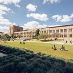 Universidade Central de Queensland3