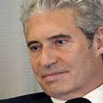 Michael Nouri3