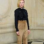 What did Kirsten Dunst & Jesse Plemons wear to Paris Fashion Week?4