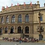 What is a municipal house in Prague?1