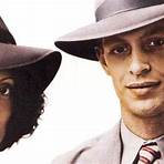 Lovers on the Run: The Complete Story of Bonnie & Clyde2