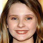 abigail breslin pictures of her today2