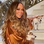 Does Mariah Carey have a private life?2