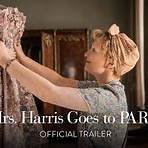 Une robe pour Mrs. Harris5