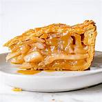 gourmet carmel apple pie recipe in a frying pan3