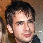 Scott Mechlowicz1