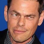 Vince Offer1