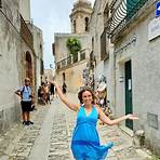 Why did you choose a private tour of Sicily?4