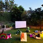 outdoor movie night for kids4