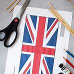 How do you Colour the Union Jack flag on paper?4