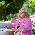 Who plays Helen in a year in Provence with Carol Drinkwater?3