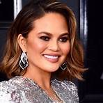 How did Chrissy Teigen become a model?4