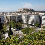 Apartment in Athens filme2