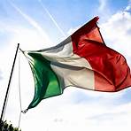 bandeira de itália tremulando1