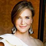 what are some facts about brenda strong children2