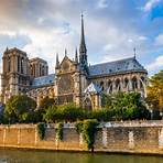 Are there gargoyles on Notre Dame Cathedral Paris?4
