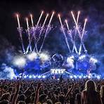 how many people go to tomorrowland music festival 20154